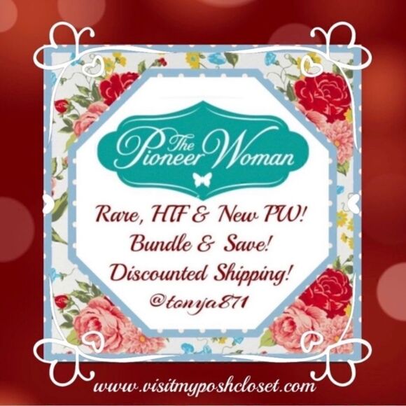 🦋 2022 🦋 New Pioneer Woman (1) Red Roses Ruffle Christmas Stocking, 20"h - Picture 2 of 8